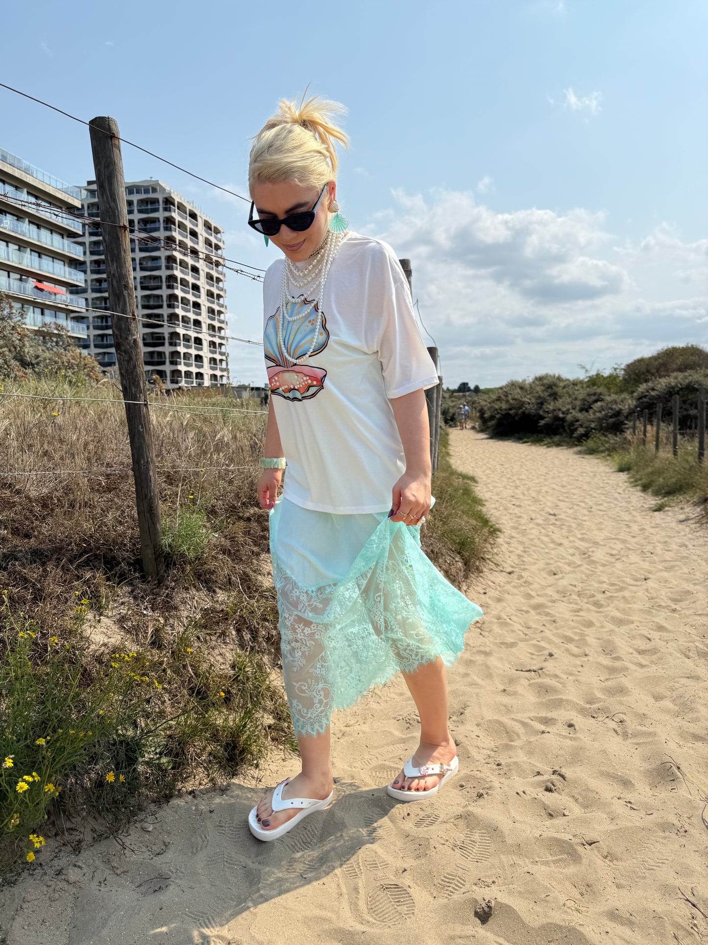 KUDA - Clam Pearl T-shirt