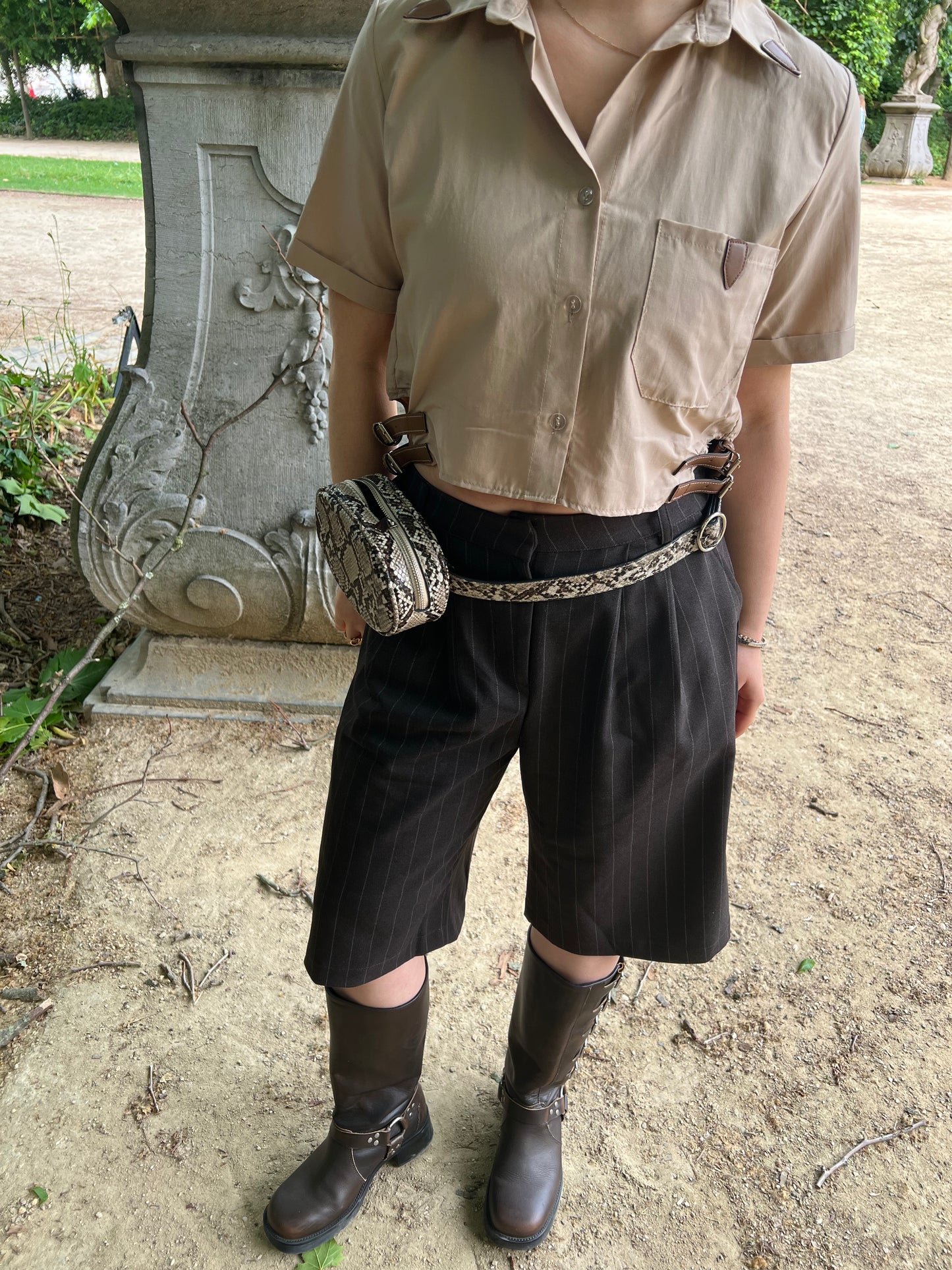 SAGI - Striped Bermuda Pants - Dark Taupe