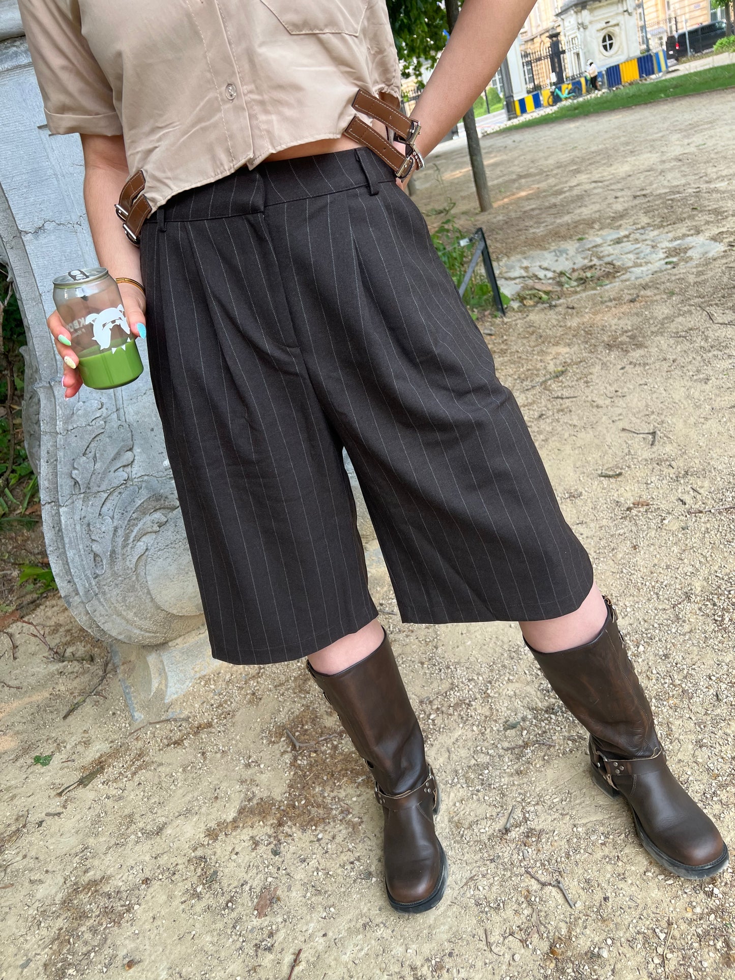 SAGI - Striped Bermuda Pants - Dark Taupe