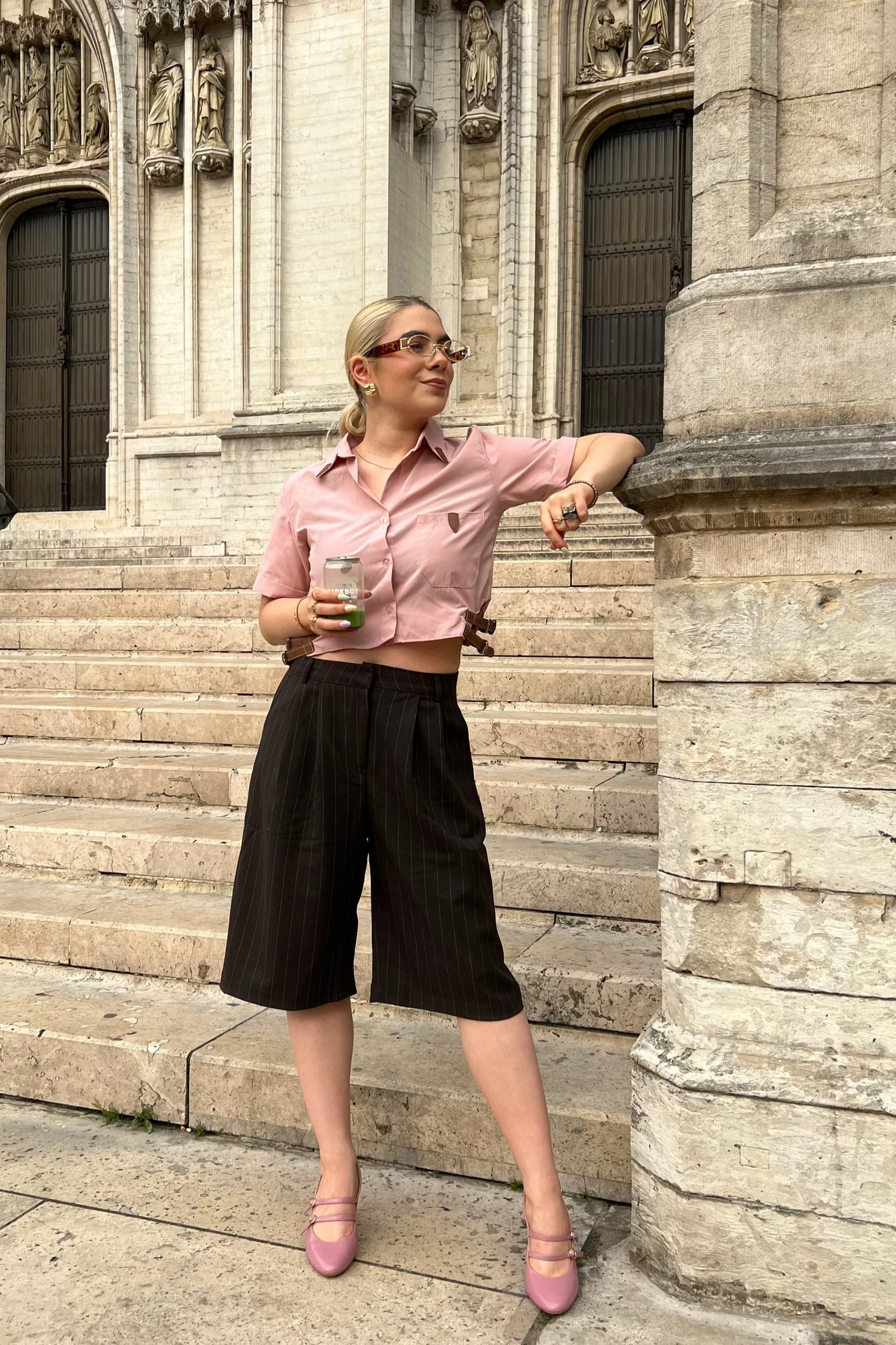 JUDY - Cropped Belt Shirt