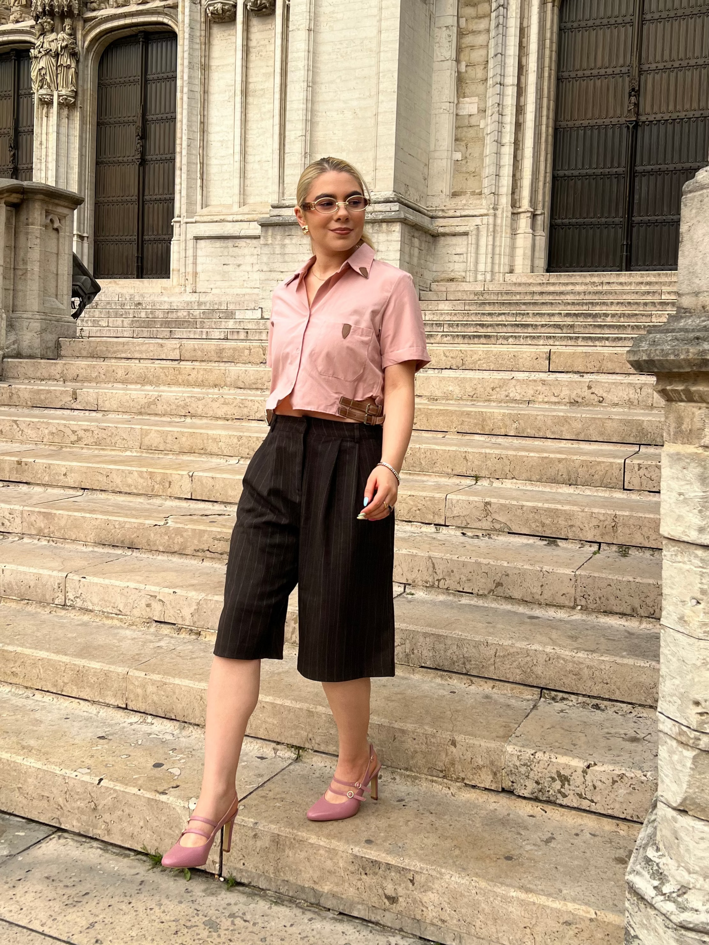 SAGI - Striped Bermuda Pants - Dark Taupe