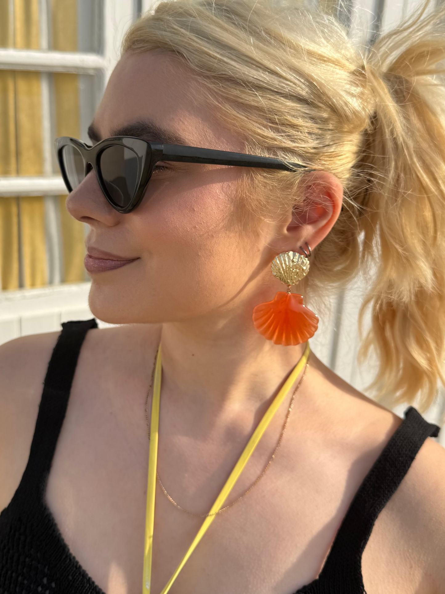 SEASHELL - Clam Earrings - Gold