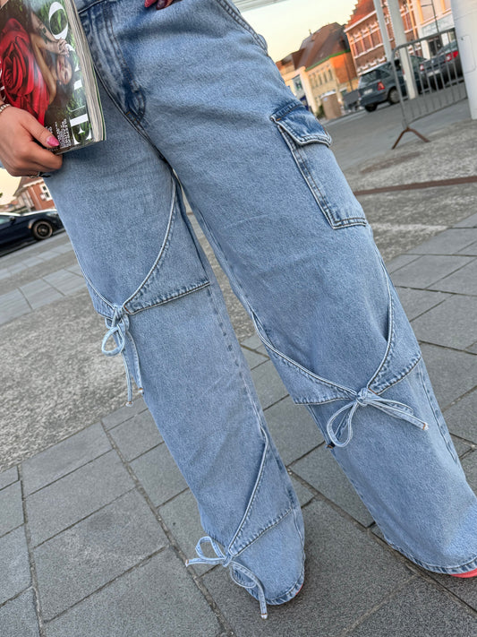 RIBBON - Cargo Bow Tie Jeans