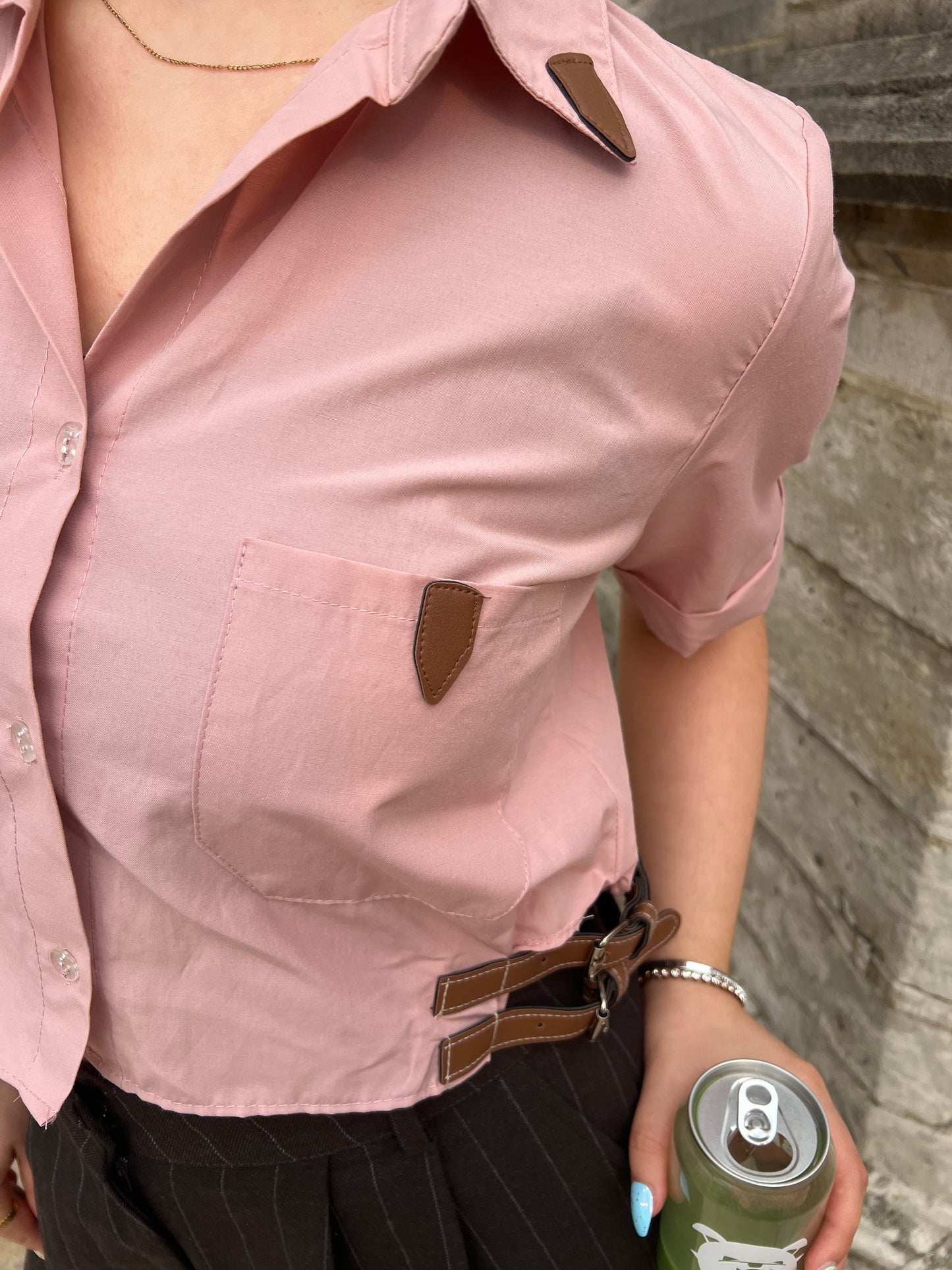 JUDY - Cropped Belt Shirt
