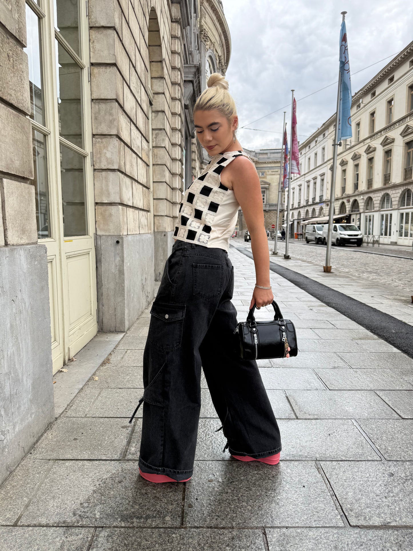 BUTTERCUP - Checkered Blossom Crochet Top