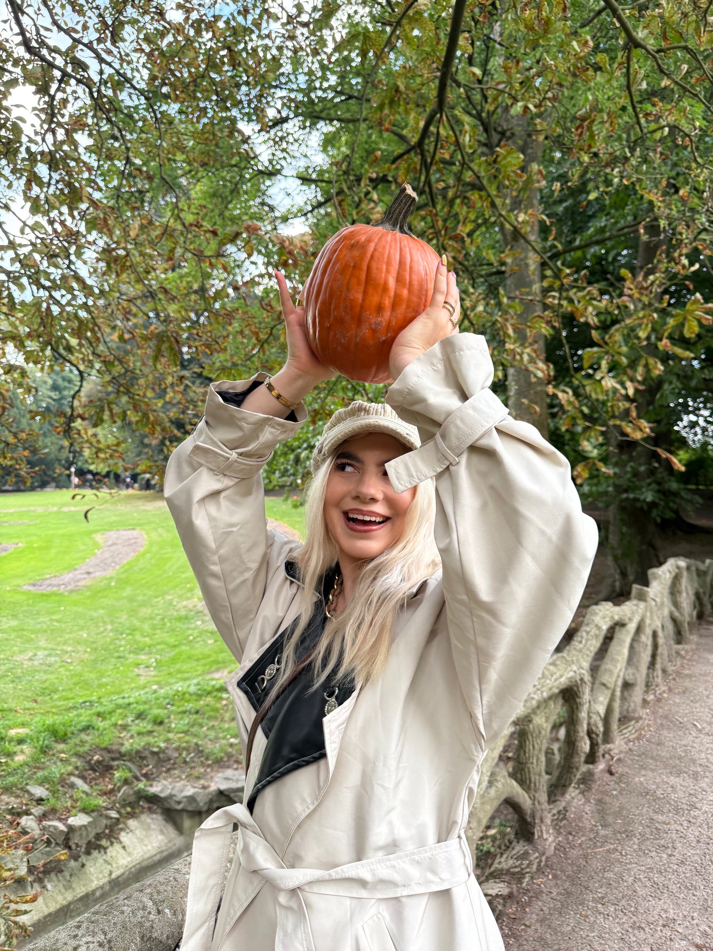 MICHAELANGELO - Oversized Buckle Trench Coat with Black Lapel