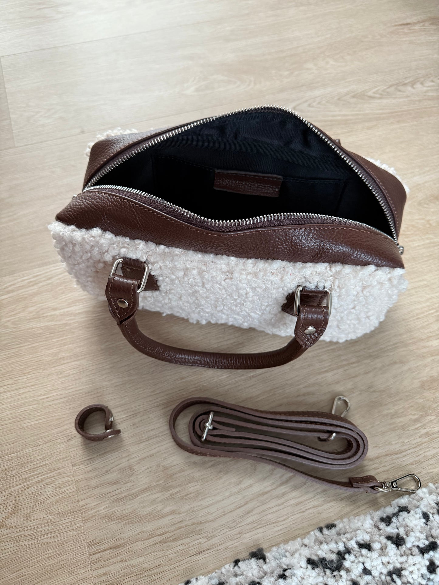 WOOLOO - Teddy Leather Bag
